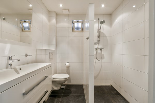 Medium property photo - Raadhuisplein 4, 1431 EH Aalsmeer